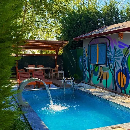 Apartment Mansion With Private Pool In *