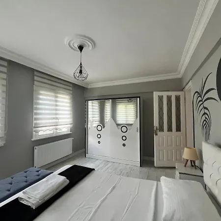 Apartment Mansion With Private Pool In Sapanca