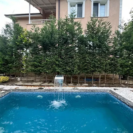 Mansion With Private Pool In Apartment Sapanca