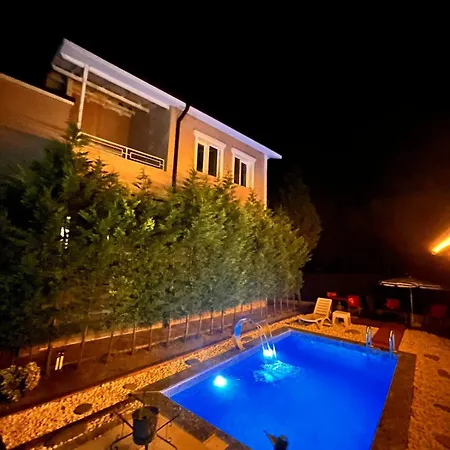 Mansion With Private Pool In * Sapanca
