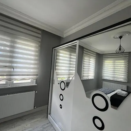 Mansion With Private Pool In Lejlighed