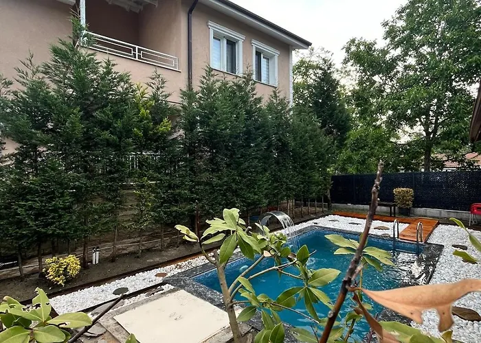Apartment Mansion With Private Pool In Sapanca