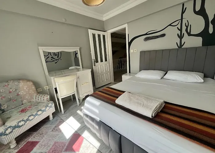 Mansion With Private Pool In *