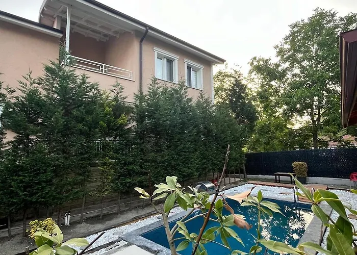 Apartment Mansion With Private Pool In *