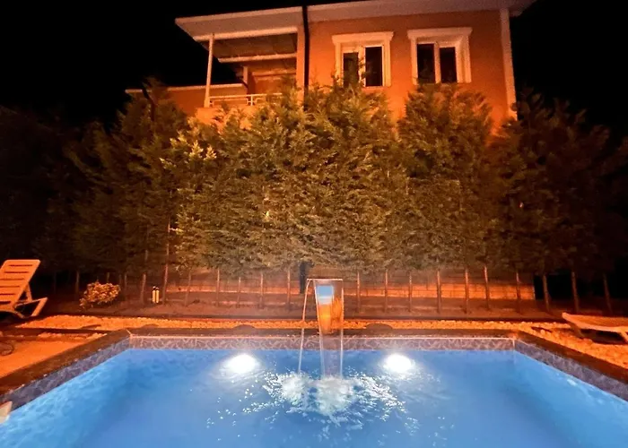 Apartment Mansion With Private Pool In Sapanca