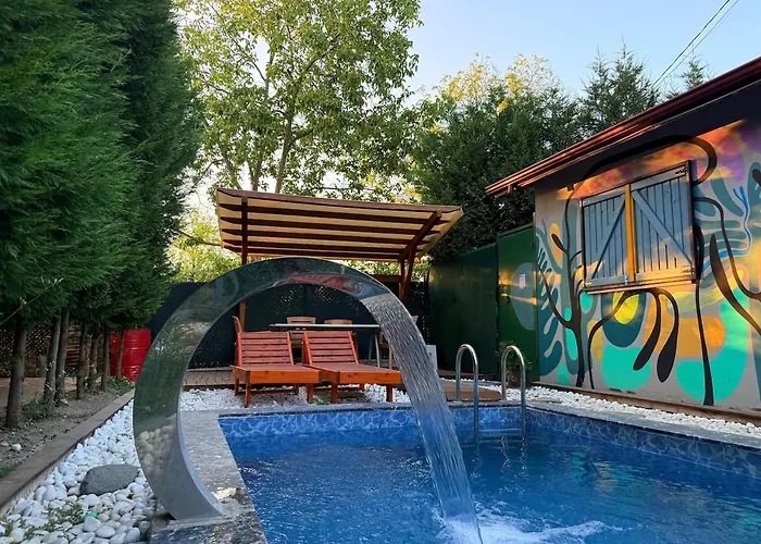 Apartment Mansion With Private Pool In