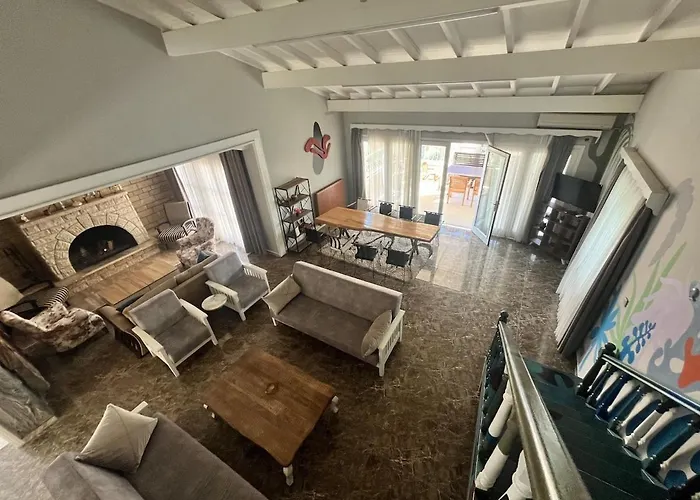 Mansion With Private Pool In Apartment Sapanca